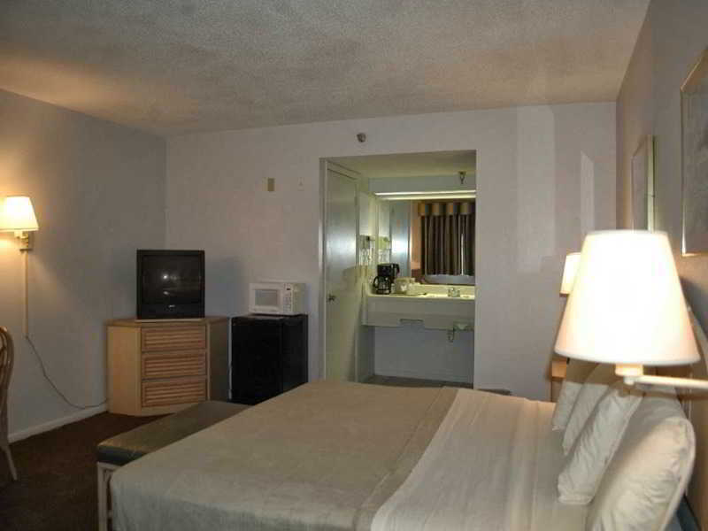 Travelodge By Wyndham Venice Venice Gardens Esterno foto