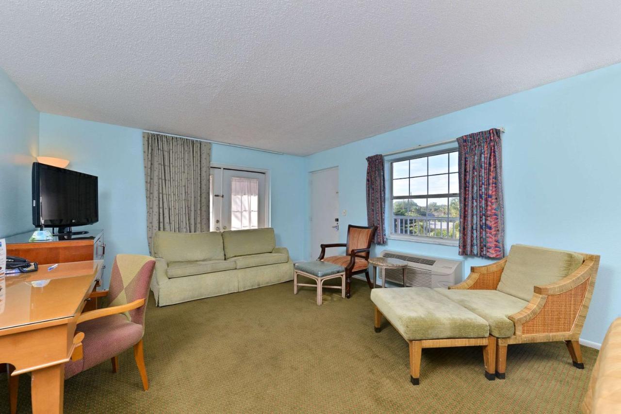 Travelodge By Wyndham Venice Venice Gardens Esterno foto